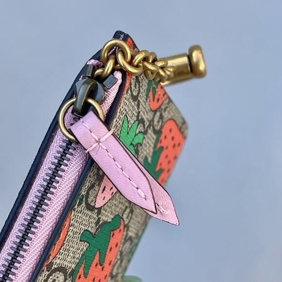 Gucci Gg Supreme Strawberry Key Cles Card Holder Coated Canvas Card Wallet - Picture 10 of 14